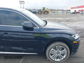 2018 Audi Q5 Premium Plus z VIN WA1BNAFYXJ2092411, wystawiony jako IAAI lot #41051336 z przebiegiem 54 595 mil mil oraz . Historia ofert i sprzedaży dostępna na DreamBid. Obrazek 18.