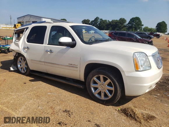 2013 GMC Yukon Denali with VIN 1GKS2EEF9DR311929, listed as a Copart auction lot 63810874 with 122,356 mi miles and Salvage Title. Bid and sale history available at carsss.com. Image 4.