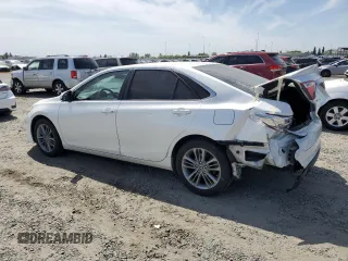 2015 Toyota Camry XLE with VIN 4T1BF1FK9FU112752, listed as a Copart auction lot 52641205 with 117,981 mi miles and Salvage Title. Bid and sale history available at carsss.com. Image 2.
