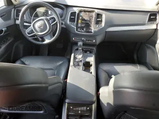 2022 Volvo XC90 Momentum with VIN YV4102PK5N1834383, listed as a Copart auction lot 43356045 with 111,277 mi miles and Salvage Title. Bid and sale history available at carsss.com. Image 8.