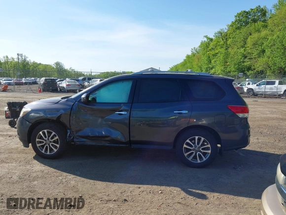 2013 Nissan Pathfinder SV with VIN 5N1AR2MM0DC672059, listed as a IAAI auction lot 42137816 with 138,853 mi miles and . Bid and sale history available at DreamBid. Image 14.