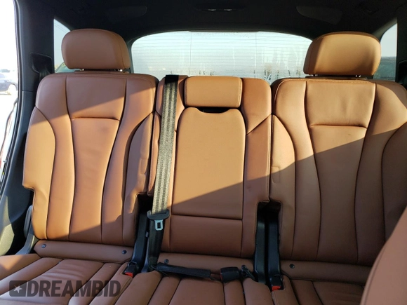 2020 Audi Q7 Premium Plus z VIN WA1LJAF78LD009721, wystawiony jako Copart lot #43495563 z przebiegiem 21 492 mil mil oraz . Historia ofert i sprzedaży dostępna na DreamBid. Obrazek 10.