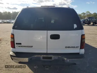 2003 Chevrolet Suburban LT with VIN 3GNEC16ZX3G339798, listed as a Copart auction lot 82293604 with 335,200 mi miles and Salvage Title. Bid and sale history available at carsss.com. Image 6.