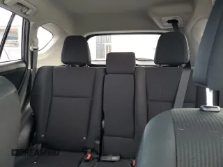 2017 Toyota RAV4 LE с VIN 2T3BFREV2HW670639, выставлен на аукционе Copart как лот 60017335 с пробегом 100 299 миль миль и Списание • Salvage title. История ставок и продаж доступна на DreamBid. Изображение 10.