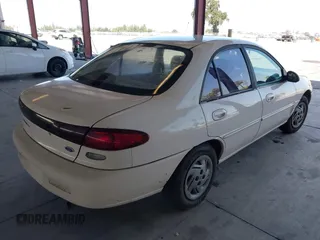 1997 Ford Escort LX with VIN 1FALP13P4VW151666, listed as a IAAI auction lot 42493330 with 321,304 mi miles and . Bid and sale history available at DreamBid. Image 4.