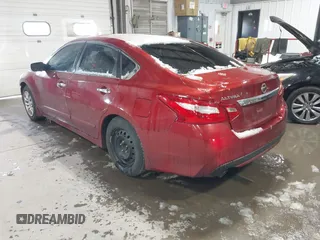 2016 Nissan Altima 2.5 S with VIN 1N4AL3AP7GN385617, listed as a IAAI auction lot 41317018 with 112,238 mi miles. Bid and sale history available at carsss.com. Image 3.