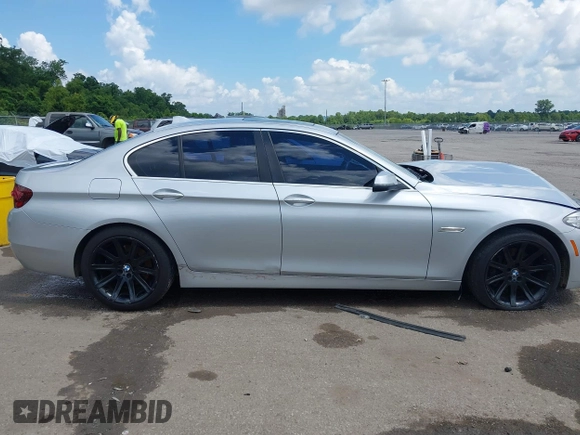 2014 BMW 5 Series 535i с VIN WBA5B1C55ED478425, выставлен на аукционе IAAI как лот 42519125 с пробегом 202 627 миль миль и . История ставок и продаж доступна на DreamBid. Изображение 13.