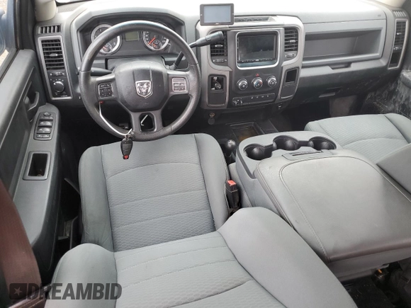 2014 Ram 2500 Tradesman z VIN 3C6UR5CLXEG253721, wystawiony jako Copart lot #51268065 z przebiegiem 157 904 mil mil oraz Szkoda całkowita • Salvage title. Historia ofert i sprzedaży dostępna na DreamBid. Obrazek 8.