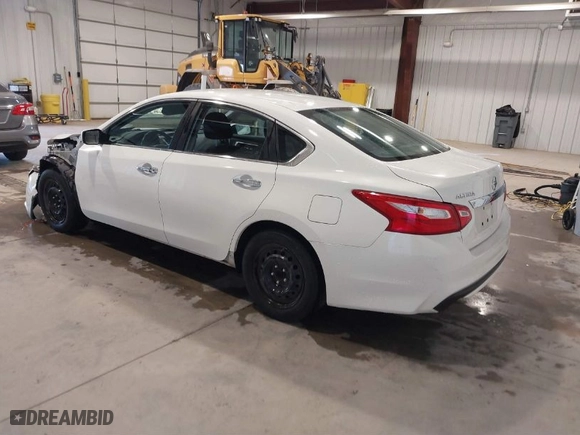 2017 Nissan Altima 2.5 S with VIN 1N4AL3APXHC198188, listed as a IAAI auction lot 41412731 with 134,652 mi miles. Bid and sale history available at carsss.com. Image 3.