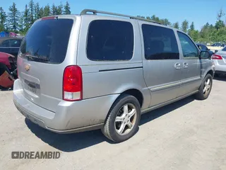 2005 Chevrolet Uplander LS z VIN 1GNDV23L65D307491, wystawiony jako IAAI lot #42449700 z przebiegiem 118 849 mil mil oraz . Historia ofert i sprzedaży dostępna na DreamBid. Obrazek 4.