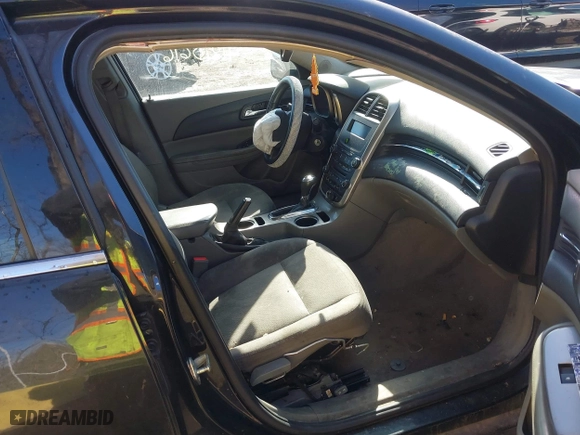 2015 Chevrolet Malibu LS with VIN 1G11A5SL1FF118417, listed as a IAAI auction lot 41810616 with 199,831 mi miles. Bid and sale history available at carsss.com. Image 5.