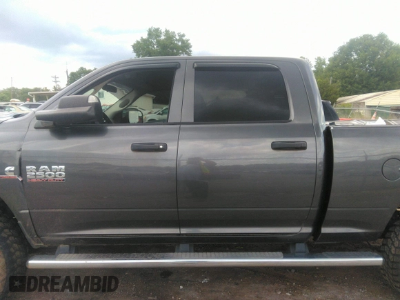 2015 Ram 2500 Tradesman с VIN 3C6UR5CL0FG708948, выставлен на аукционе IAAI как лот 42511733 с пробегом 90 885 миль миль и . История ставок и продаж доступна на DreamBid. Изображение 14.