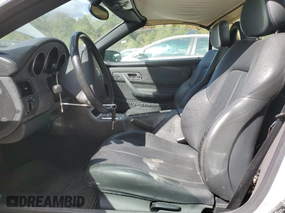 2002 Mercedes-Benz SLK 230 Kompressor z VIN WDBKK49FX2F242519, wystawiony jako Copart lot #74947574 z przebiegiem 38 513 mil mil oraz Czysty tytuł • Clean title. Historia ofert i sprzedaży dostępna na DreamBid. Obrazek 7.