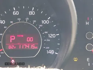 2015 Kia Soul z VIN KNDJN2A27F7747659, wystawiony jako IAAI lot #42420332 z przebiegiem 117 415 mil mil oraz . Historia ofert i sprzedaży dostępna na DreamBid. Obrazek 7.