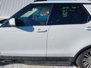 2017 Land Rover Discovery HSE with VIN SALRRBBV9HA005326, listed as a IAAI auction lot 41394044 with 108,595 mi miles and . Bid and sale history available at DreamBid. Image 14.