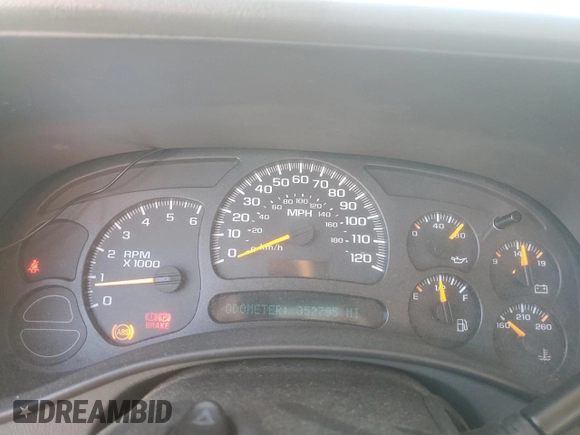 2005 Chevrolet Suburban LT with VIN 1GNEC16ZX5J126268, listed as a Copart auction lot 59576855 with 352,795 mi miles and Salvage title. Bid and sale history available at DreamBid. Image 9.