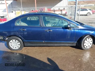 2006 Honda Civic z VIN 1HGFA15296L051321, wystawiony jako IAAI lot #41763355 z przebiegiem 279 322 mil mil oraz . Historia ofert i sprzedaży dostępna na DreamBid. Obrazek 13.