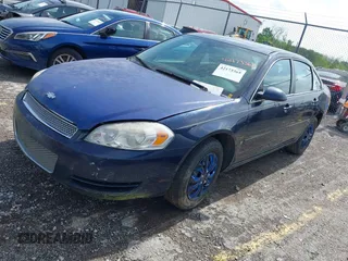 2008 Chevrolet Impala LS z VIN 2G1WB58K289245688, wystawiony jako IAAI lot #42173365 z przebiegiem 200 939 mil mil oraz . Historia ofert i sprzedaży dostępna na DreamBid. Obrazek 2.