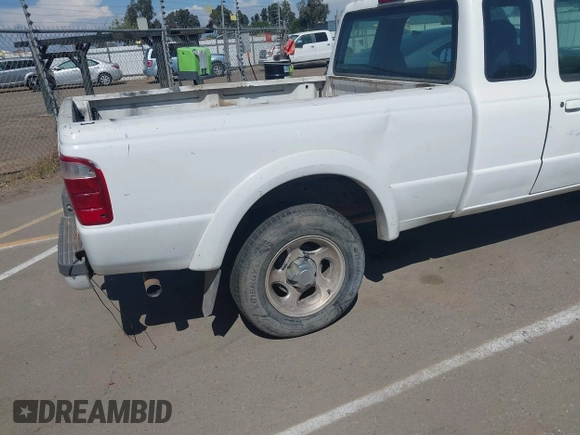 2004 Ford Ranger XL with VIN 1FTYR14UX4PB32451, listed as a IAAI auction lot 42180727 with 286,039 mi miles. Bid and sale history available at carsss.com. Image 14.