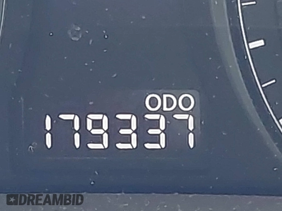2010 Lexus RX 350 z VIN 2T2ZK1BA3AC026267, wystawiony jako IAAI lot #42338818 z przebiegiem 179 337 mil mil oraz . Historia ofert i sprzedaży dostępna na DreamBid. Obrazek 15.
