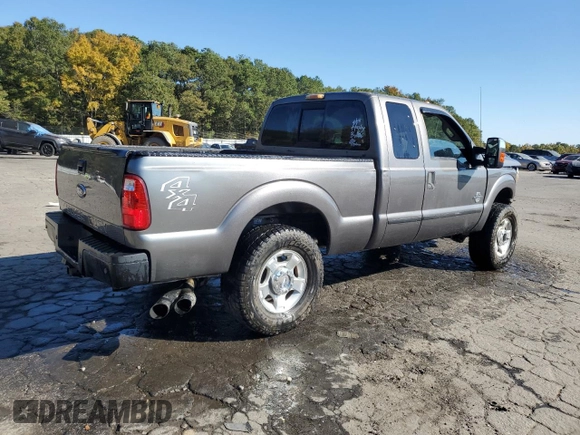 2011 Ford F-250 XL with VIN 1FT7X2BT7BEA25481, listed as a Copart auction lot 77170364 with 153,337 mi miles and Salvage Title. Bid and sale history available at DreamBid. Image 3.
