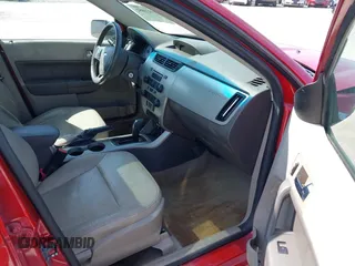 2010 Ford Focus SEL with VIN 1FAHP3HN9AW291120, listed as a IAAI auction lot 41911082 with 131,226 mi miles. Bid and sale history available at carsss.com. Image 5.