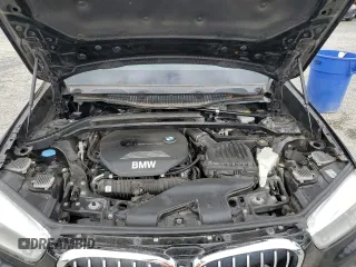 2017 BMW X1 xDrive28i z VIN WBXHT3Z37H4A54088, wystawiony jako Copart lot #56209195 z przebiegiem 135 026 mil mil oraz Tytuł czysty. Historia ofert i sprzedaży dostępna na DreamBid. Obrazek 12.