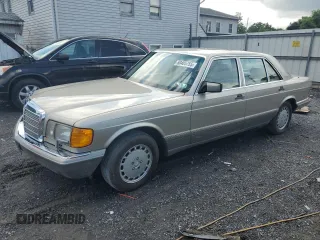 1991 Mercedes-Benz 560 z VIN WDBCA39E4MA568180, wystawiony jako Copart lot #60405755 z przebiegiem 100 880 mil mil oraz Czysty tytuł • Clean title. Historia ofert i sprzedaży dostępna na DreamBid. Obrazek 1.