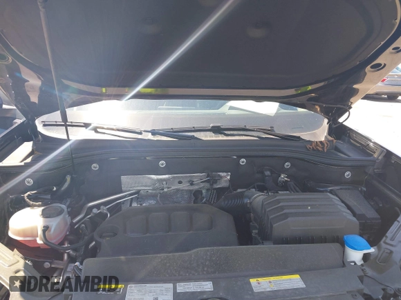 2024 Volkswagen Atlas SE with VIN 1V2JR2CA1RC529185, listed as a IAAI auction lot 42201837 with 17,919 mi miles and . Bid and sale history available at DreamBid. Image 10.