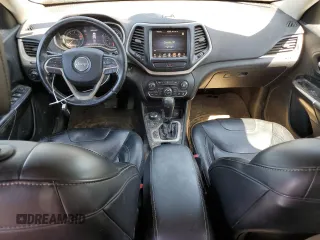 2017 Jeep Cherokee Limited with VIN 1C4PJMDB8HW544379, listed as a Copart auction lot 58722105 with 145,291 mi miles and Salvage title. Bid and sale history available at DreamBid. Image 8.
