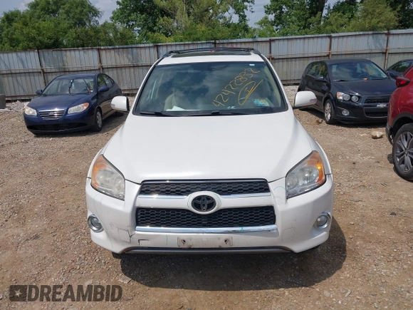 2011 Toyota RAV4 Limited z VIN 2T3DF4DV3BW126932, wystawiony jako IAAI lot #42422832 z przebiegiem 91 770 mil mil oraz . Historia ofert i sprzedaży dostępna na DreamBid. Obrazek 13.