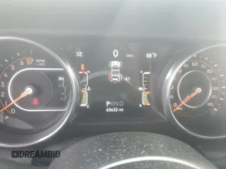 2018 Jeep Wrangler Unlimited Sahara z VIN 1C4HJXEGXJW125715, wystawiony jako Copart lot #63366945 z przebiegiem 60 632 mil mil oraz Szkoda całkowita • Salvage title. Historia ofert i sprzedaży dostępna na DreamBid. Obrazek 9.
