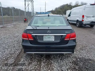 2016 Mercedes-Benz E-Class E 350 Luxury with VIN WDDHF8JB6GB186535, listed as a IAAI auction lot 41883817 with 116,342 mi miles. Bid and sale history available at carsss.com. Image 16.
