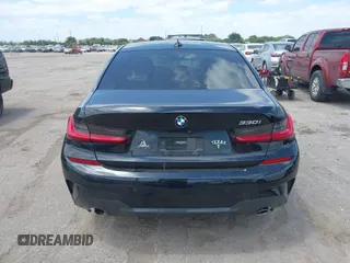2021 BMW 3 Series 330i with VIN 3MW5R1J02M8B50832, listed as a IAAI auction lot 42032570 with 70,534 mi miles and . Bid and sale history available at DreamBid. Image 16.