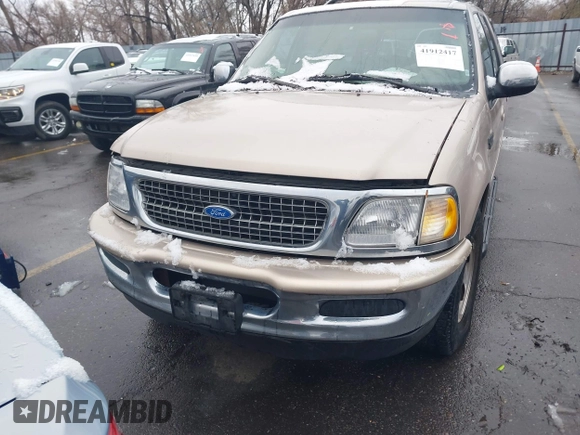 1997 Ford Expedition XLT z VIN 1FMEU17L2VLB53786, wystawiony jako IAAI lot #41912417 z przebiegiem 198 435 mil mil oraz . Historia ofert i sprzedaży dostępna na DreamBid. Obrazek 6.