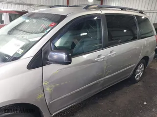 2010 Toyota Sienna CE with VIN 5TDKK4CC5AS301619, listed as a IAAI auction lot 41730180 with 177,117 mi miles. Bid and sale history available at carsss.com. Image 6.