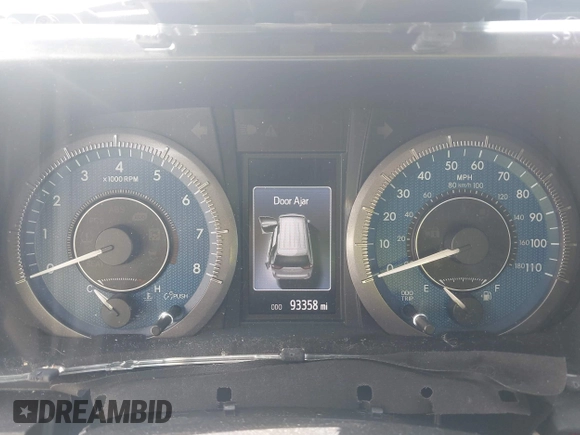 2018 Toyota Sienna LE Auto Access Seat with VIN 5TDKZ3DC2JS927200, listed as a IAAI auction lot 42062365 with 93,358 mi miles and . Bid and sale history available at DreamBid. Image 7.
