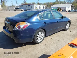 2011 Nissan Altima 2.5 S with VIN 1N4AL2AP4BN449311, listed as a IAAI auction lot 41996031 with 220,332 mi miles. Bid and sale history available at carsss.com. Image 4.