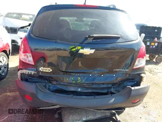 2012 Chevrolet Captiva Sport LS z VIN 3GNAL2EK5CS554415, wystawiony jako IAAI lot #41764028 z przebiegiem 179 527 mil mil oraz . Historia ofert i sprzedaży dostępna na DreamBid. Obrazek 6.