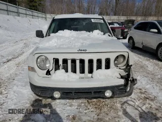 2014 Jeep Patriot Latitude with VIN 1C4NJPFA9ED887934, listed as a Copart auction lot 45456955 with 179,990 mi miles and Clean Title. Bid and sale history available at carsss.com. Image 5.