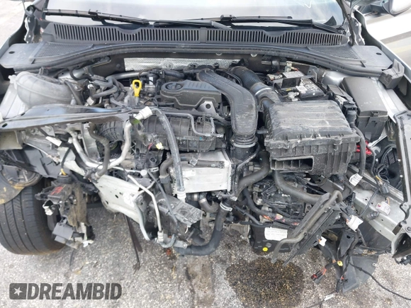 2024 Volkswagen Jetta SE z VIN 3VWEM7BU9RM057291, wystawiony jako IAAI lot #42346409 z przebiegiem 22 301 mil mil oraz . Historia ofert i sprzedaży dostępna na DreamBid. Obrazek 10.