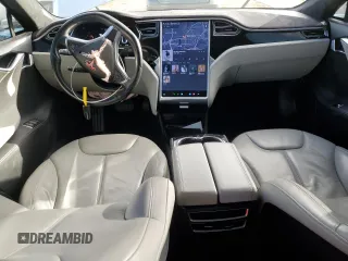 2015 Tesla Model S 85D with VIN 5YJSA1H25FF080956, listed as a Copart auction lot 45336675 with 118,377 mi miles and Salvage Title. Bid and sale history available at carsss.com. Image 8.