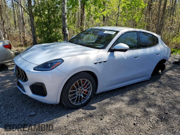 2023 Maserati Grecale GT z VIN ZN682AVA1P7427482, wystawiony jako Copart lot #53641164 z przebiegiem 1301 mil mil oraz Tytuł czysty. Historia ofert i sprzedaży dostępna na DreamBid. Obrazek 1.
