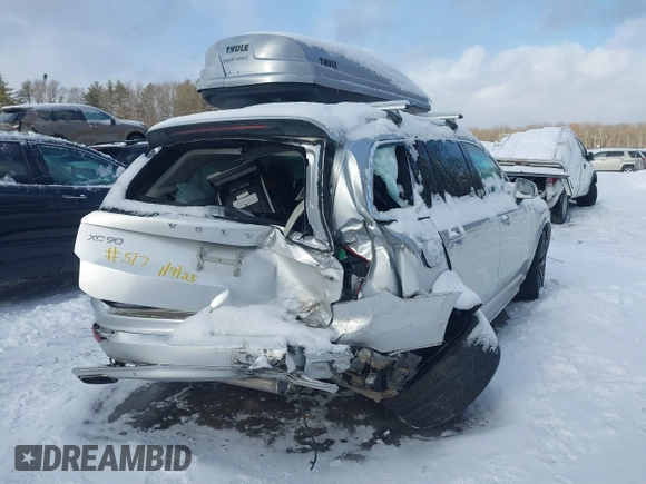 2016 Volvo XC90 T6 Momentum with VIN YV4A22PK0G1077616, listed as a IAAI auction lot 41593610 with 117,782 mi miles. Bid and sale history available at carsss.com. Image 6.