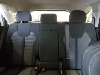 2022 Kia Sorento LX z VIN 5XYRGDLC8NG083601, wystawiony jako Copart lot #42580075 z przebiegiem 28 725 mil mil oraz Szkoda całkowita • Salvage title. Historia ofert i sprzedaży dostępna na DreamBid. Obrazek 10.