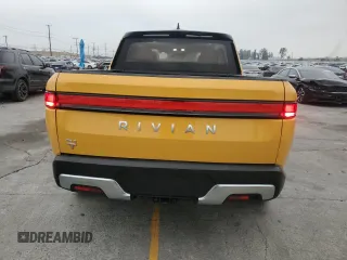 2022 Rivian R1T Launch Edition z VIN 7FCTGAAL2NN011755, wystawiony jako Copart lot #59934185 z przebiegiem 12 261 mil mil oraz Szkoda całkowita • Salvage title. Historia ofert i sprzedaży dostępna na DreamBid. Obrazek 6.