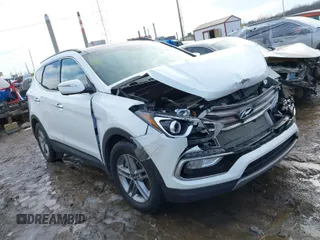 2017 Hyundai Santa Fe 2.4L z VIN 5XYZUDLB3HG460016, wystawiony jako IAAI lot #41649939 z przebiegiem 126 873 mil mil oraz . Historia ofert i sprzedaży dostępna na DreamBid. Obrazek 1.