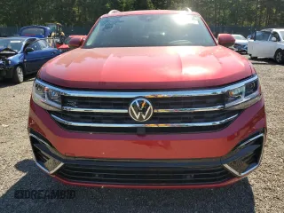 2023 Volkswagen Atlas SEL Premium R-Line with VIN 1V2FR2CA4PC525005, listed as a Copart auction lot 63870585 with 31,049 mi miles and Salvage title. Bid and sale history available at DreamBid. Image 5.