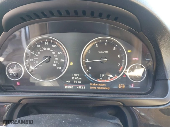 2012 BMW 5 Series 528i with VIN WBAXG5C53CDY30237, listed as a IAAI auction lot 41439943 with 193,180 mi miles. Bid and sale history available at carsss.com. Image 7.