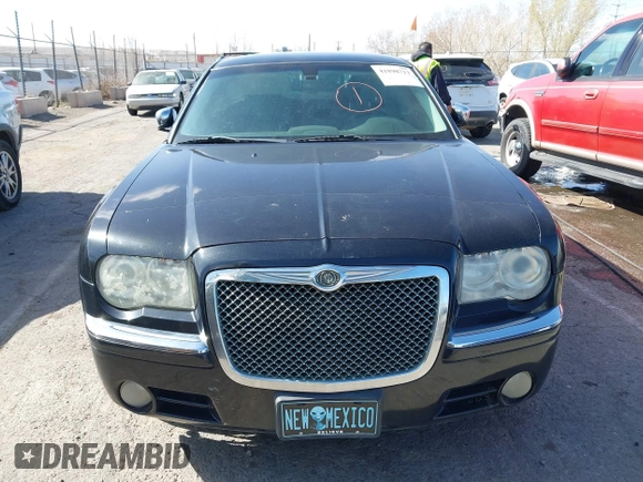 2008 Chrysler 300 C with VIN 2C3KK63H28H119526, listed as a IAAI auction lot 41898713 with Not Provided miles and . Bid and sale history available at carsss.com. Image 13.